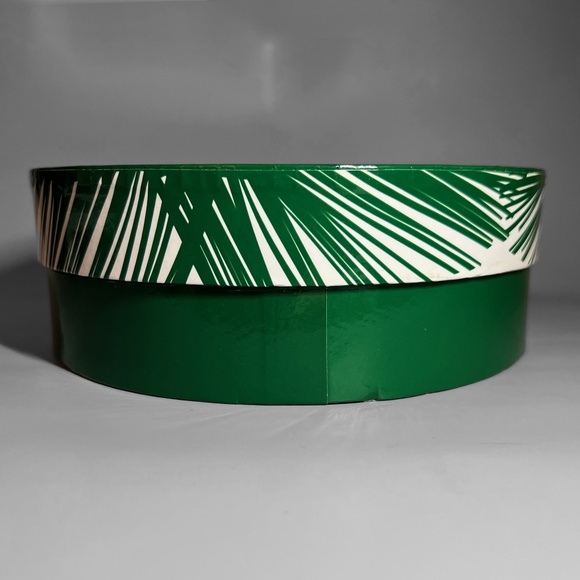 Set of 4 Christmas Plates - Picture 3 of 4